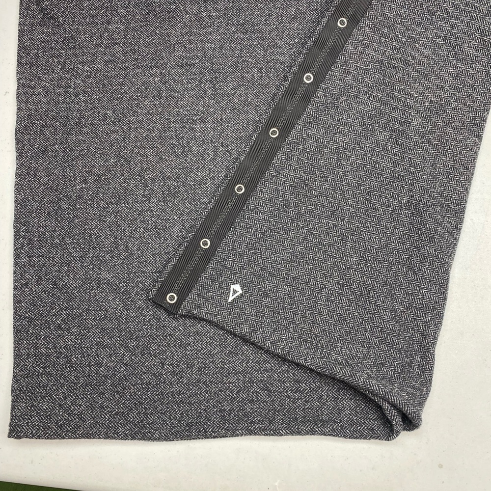 GRAY Snap Scarf, OS *P1057 - Picture 4 of 4